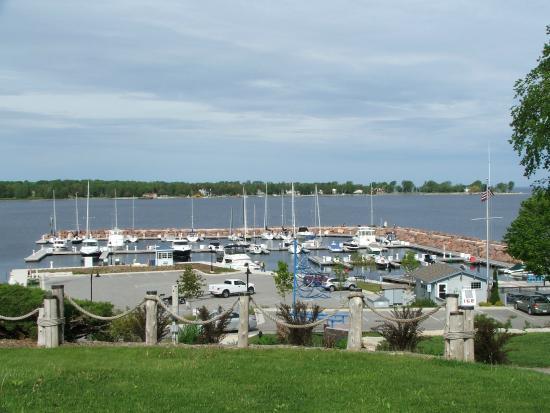 Egg Harbor Marina
